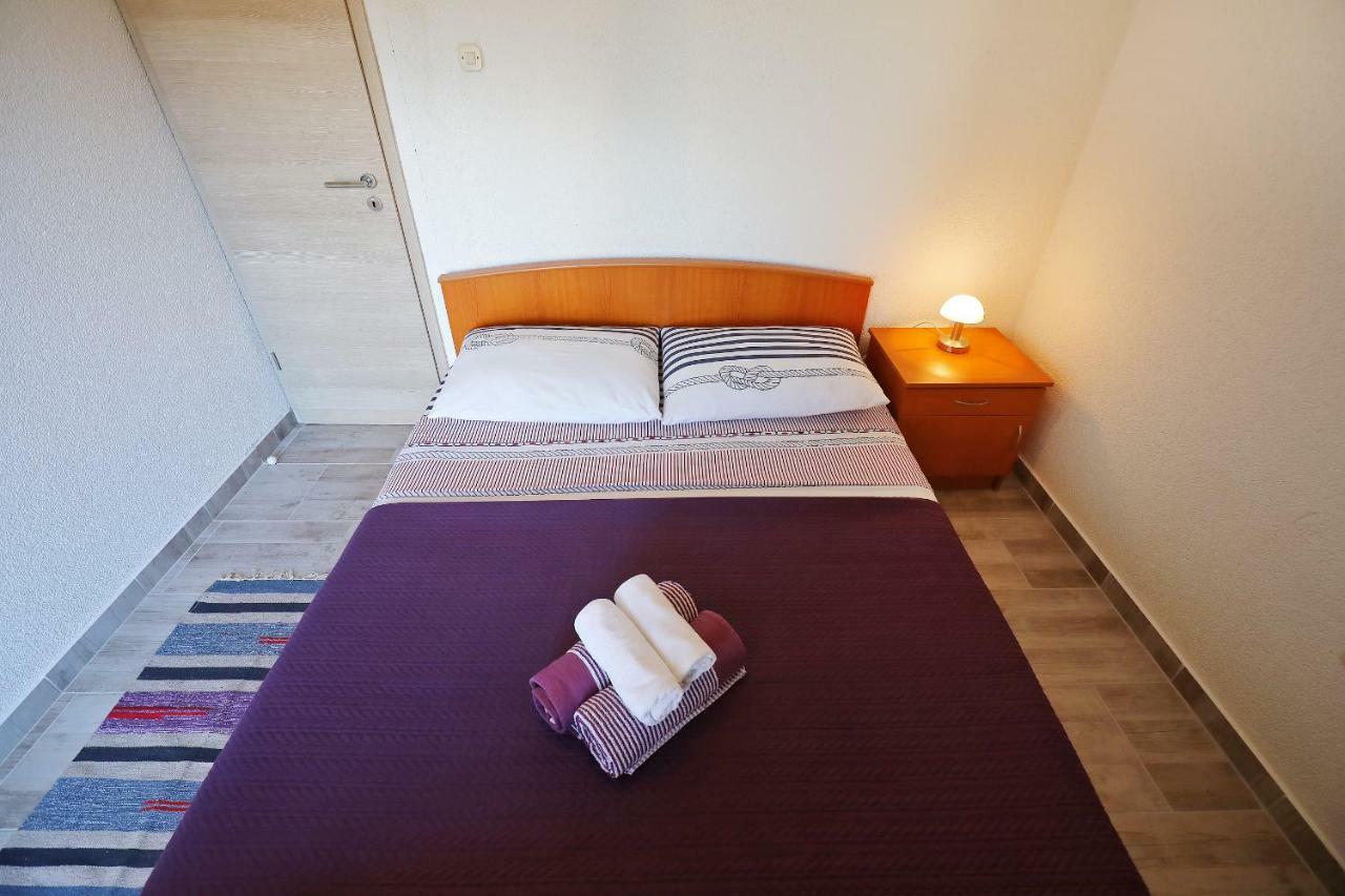 Apartments Savar - Ilo Brbinj ภายนอก รูปภาพ