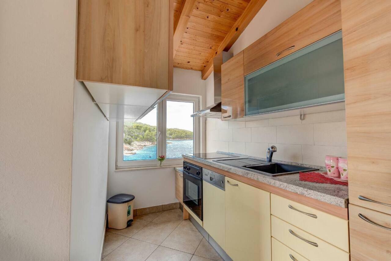 Apartments Savar - Ilo Brbinj ภายนอก รูปภาพ