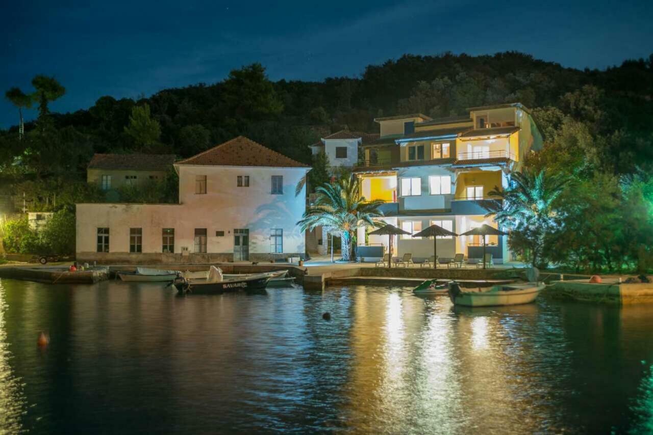 Apartments Savar - Ilo Brbinj ภายนอก รูปภาพ