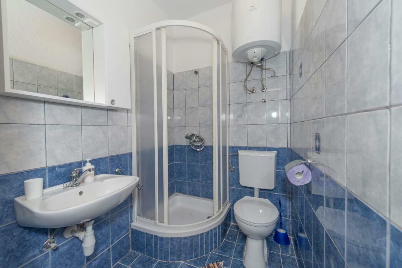 Apartments Savar - Ilo Brbinj ภายนอก รูปภาพ