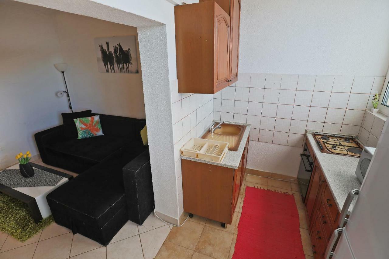 Apartments Savar - Ilo Brbinj ภายนอก รูปภาพ